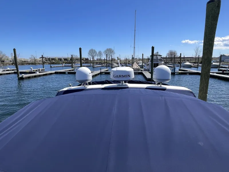 Slide: The Image of Sea Ray 390 Express Cruiser 1990 - 6508492