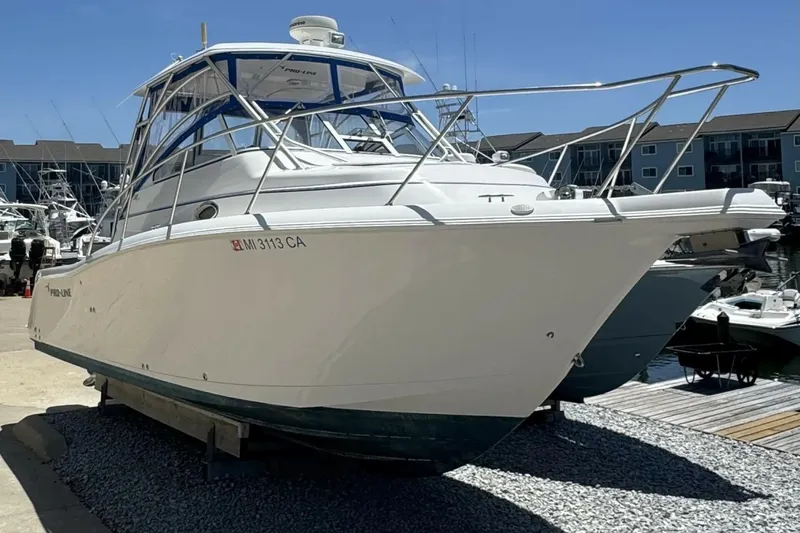 Slide: The Image of 2005 Pro Line 32 Express - 6508552