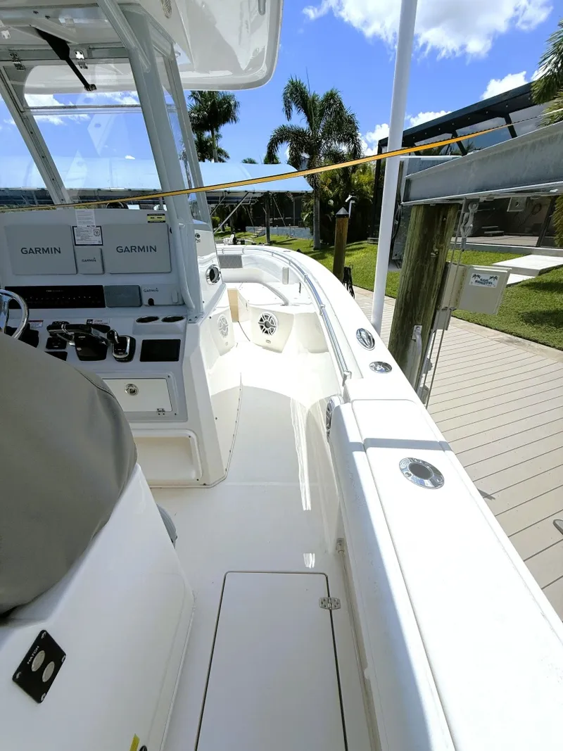 Slide: The Image of Cobia 280CC 2021 - 6508815