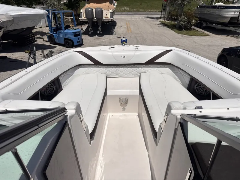 Slide: The Image of Regal 26 OBX 2018 - 6508565