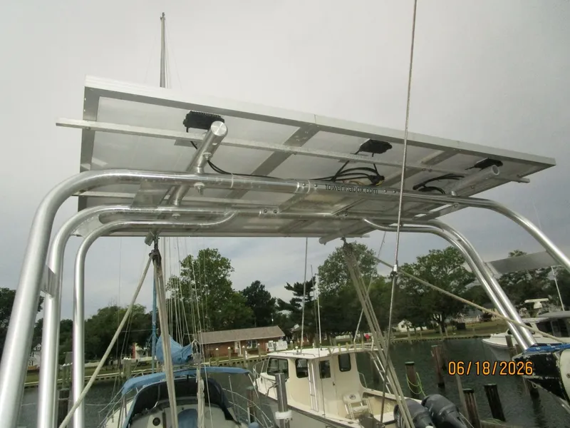 Slide: The Image of 37' Tayana solar panels - 6509567