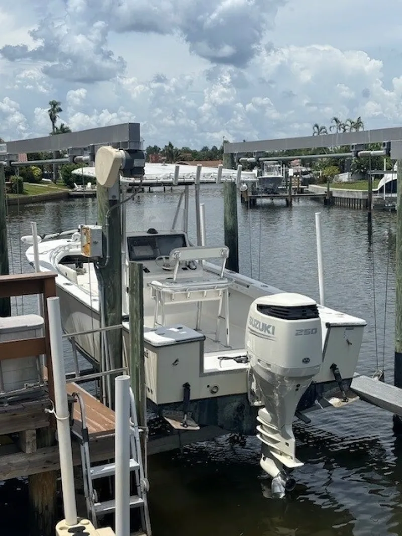 Slide: The Image of Tracker Sea Craft SXC 2001 - 6509740