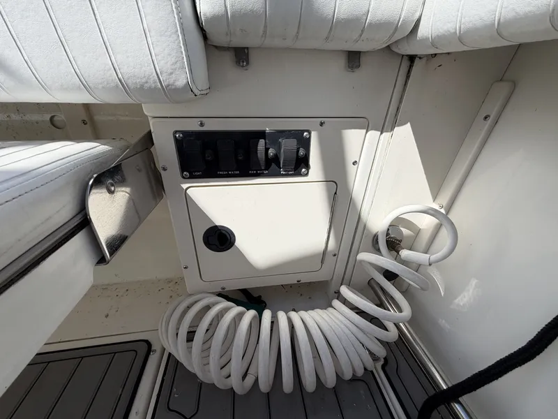 Slide: The Image of Boston Whaler 26 Outrage 1999 - 6509789