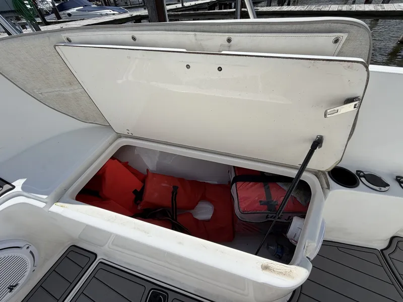 Slide: The Image of Boston Whaler 26 Outrage 1999 - 6509761