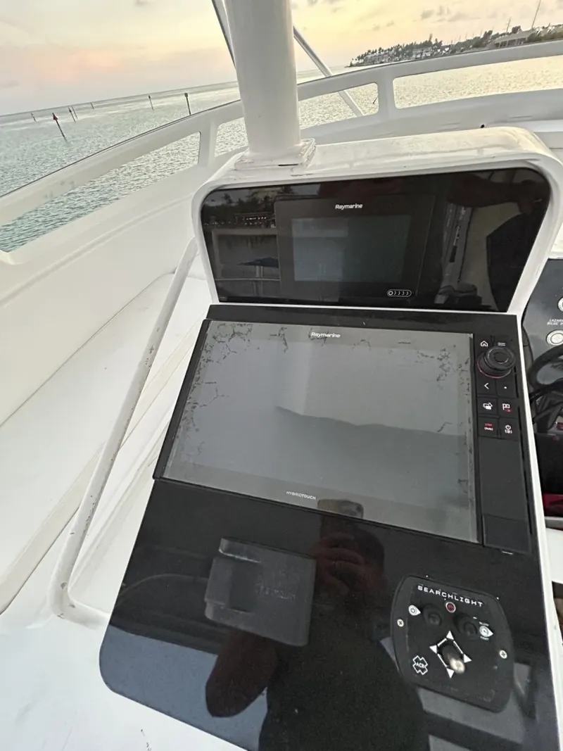Slide: The Image of Striker 60 Sportfish 1990 - 6519574