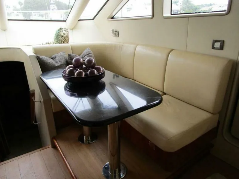 Slide: The Image of Pilothouse Settee     - 6513907