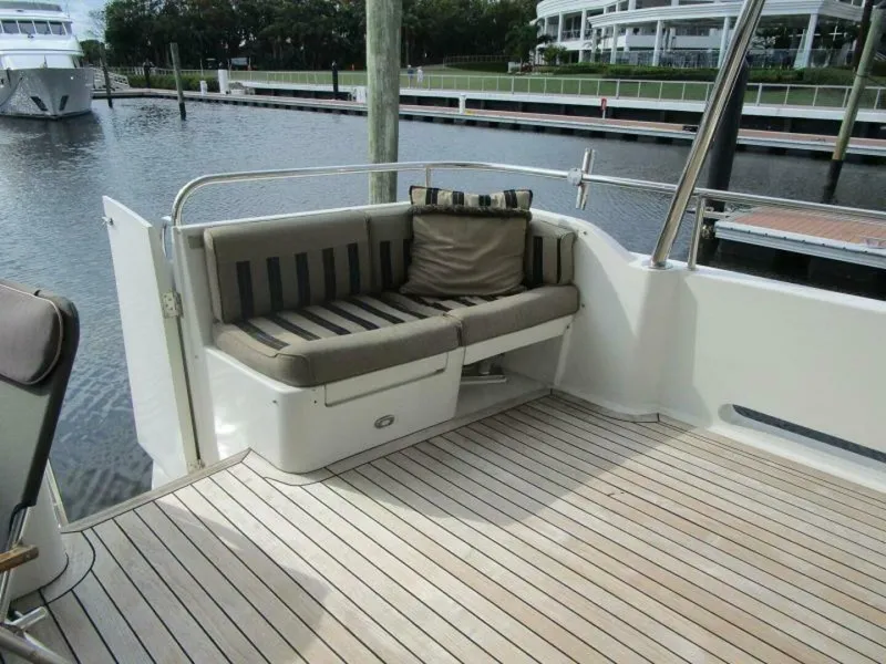 Slide: The Image of Aft Deck to Port          - 6513939