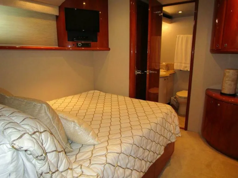 Slide: The Image of Port Double Cabin     - 6513926