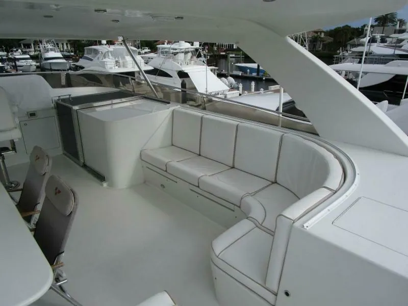 Slide: The Image of Stbd. Side Seating     - 6513944