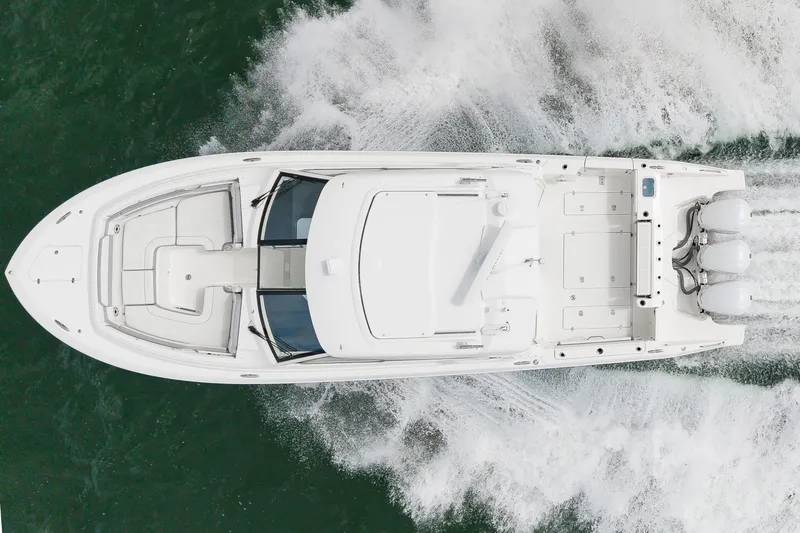 Slide: The Image of 36Pursuit2021_002 - 6941340