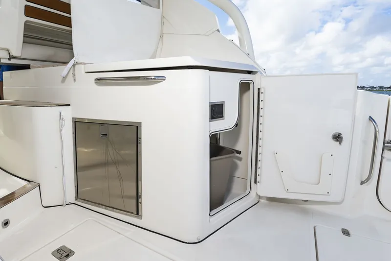 Slide: The Image of 36Pursuit2021_021 - 6941360