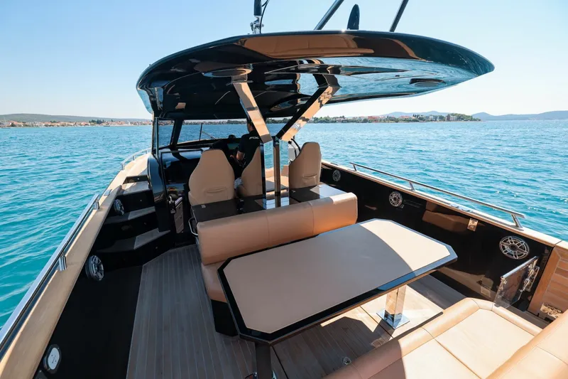 Slide: The Image of Focus Motor Yachts Forza 2027 - 6514271