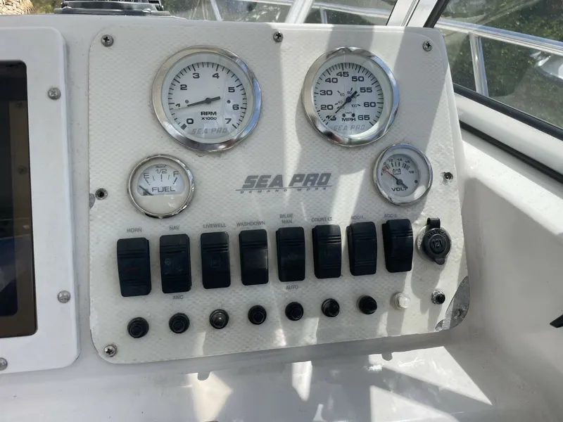 Slide: The Image of Sea Pro 238WA 2004 - 6514309