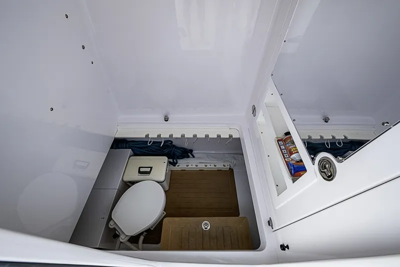 Slide: The Image of Bahama Center Console 2020 - 6514431