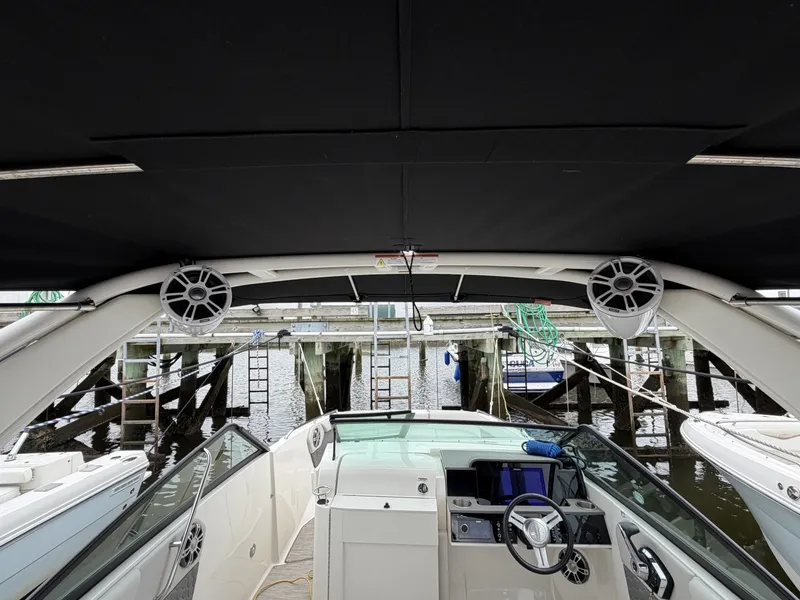 Slide: The Image of Sea Ray 250 Outboard 2023 - 6514529