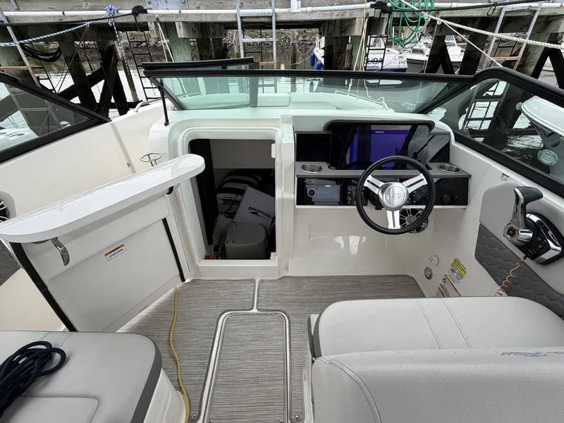 Slide: The Image of Sea Ray 250 Outboard 2023 - 6514515