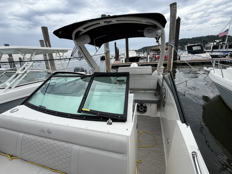 Slide: The Image of Sea Ray 250 Outboard 2023 - 6514511