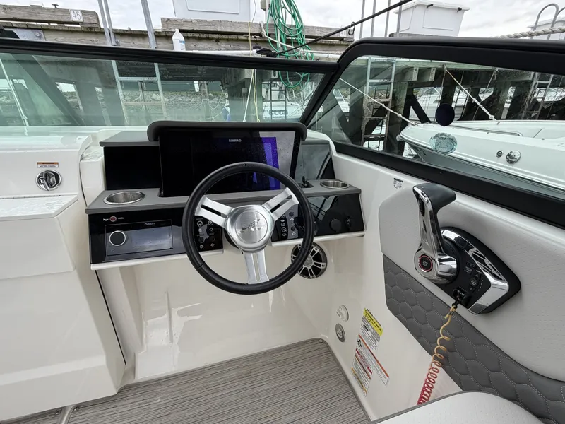 Slide: The Image of Sea Ray 250 Outboard 2023 - 6514514