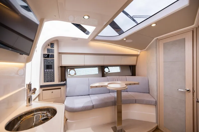Slide: The Image of Focus Motor Yachts Power 2027 - 6518334