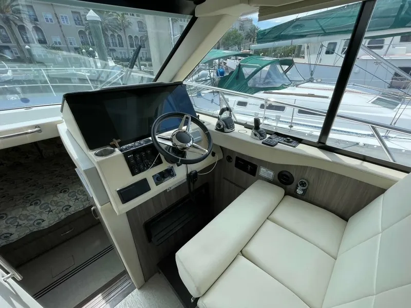Slide: The Image of Regal 38 Grand Coupe 2022 - 7649488