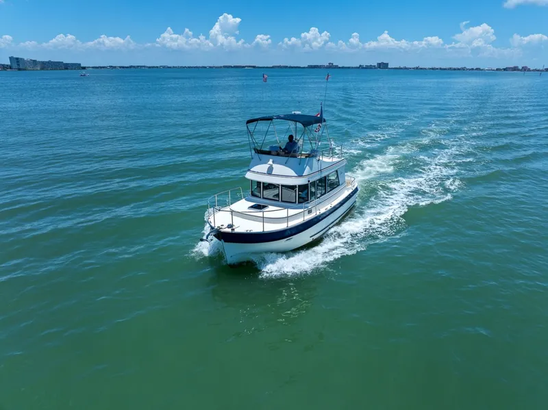 Slide: The Image of Camano 31 Trawler 2001 - 6518086