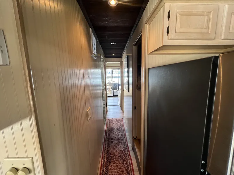 Slide: The Image of Sumerset Houseboat 1993 - 7818393