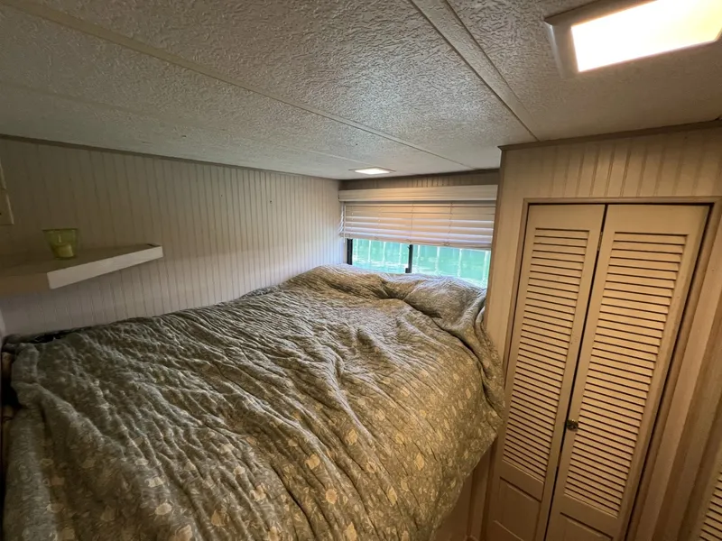Slide: The Image of Sumerset Houseboat 1993 - 7818394