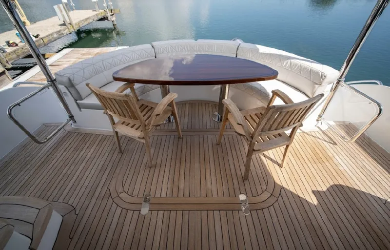 Slide: The Image of Hatteras 60 OVATION - Aft Deck 2017 Hatteras 60 Motoryacht OVATION - 7656322