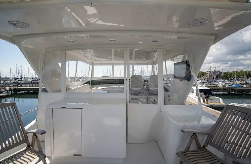 Slide: The Image of Hatteras 60 OVATION - Bridge Deck 2017 Hatteras 60 Motoryacht OVATION - 7656321