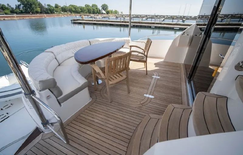 Slide: The Image of Hatteras 60 OVATION - Aft Deck 2017 Hatteras 60 Motoryacht OVATION - 7656323