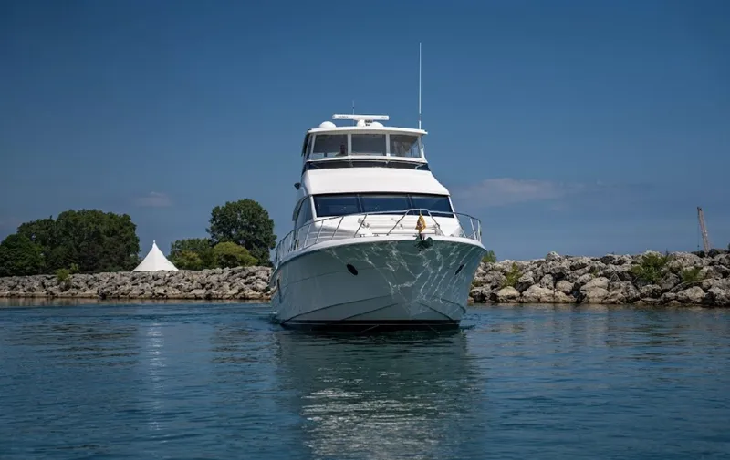 Slide: The Image of Hatteras 60 OVATION - Bow Profile 2017 Hatteras 60 Motoryacht OVATION - 7656324
