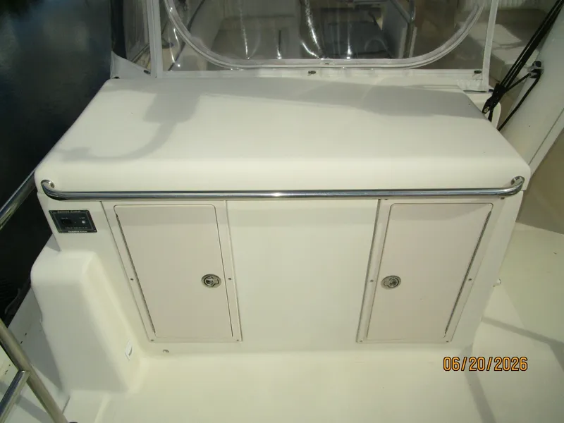 Slide: The Image of 40' Mainship sundeck wetbar1 - 6519959