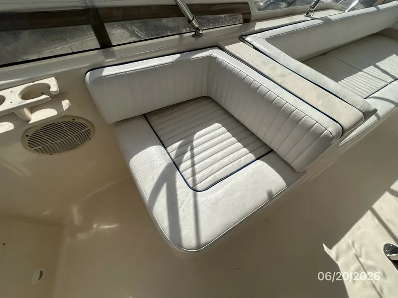 Slide: The Image of 40' Mainship flybridge starboard forward seating - 6519880