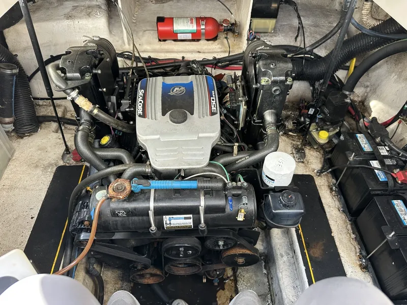 Slide: The Image of Sea Ray 260 Sundancer 2010 - 6847152