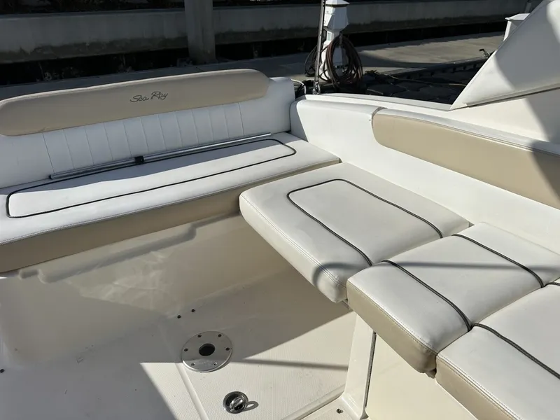 Slide: The Image of Sea Ray Sundancer 260 2010 - 7507929