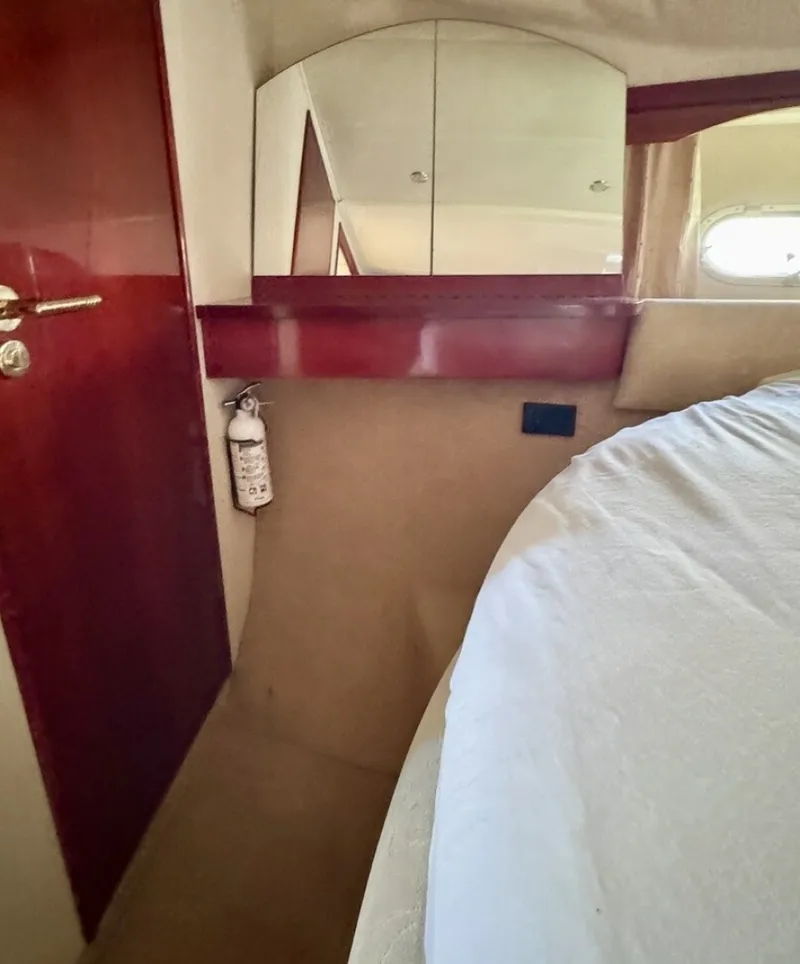 Slide: The Image of Birchwood Challenger 450 Flybridge 1999 - 6564943