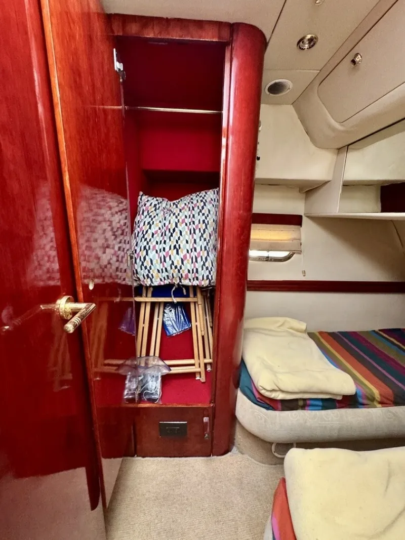 Slide: The Image of Birchwood Challenger 450 Flybridge 1999 - 6564946