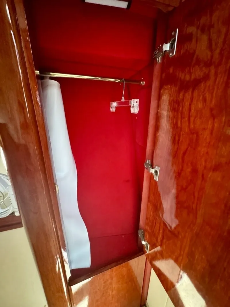 Slide: The Image of Birchwood Challenger 450 Flybridge 1999 - 6564952