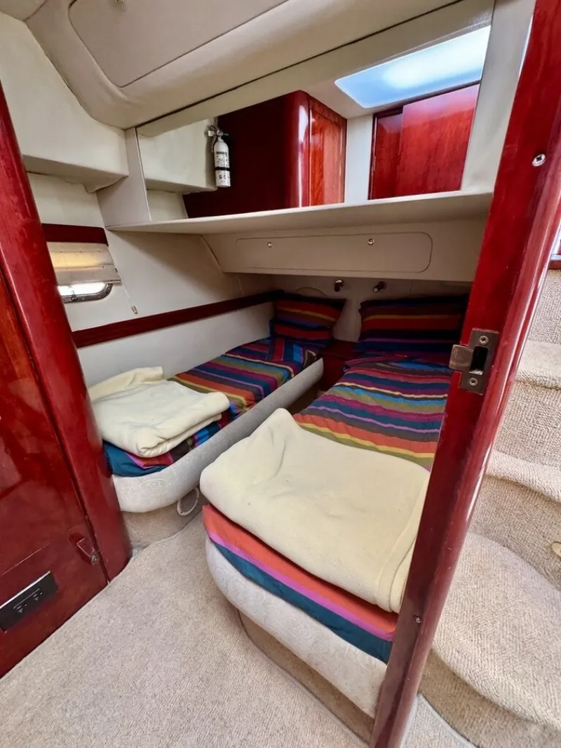 Slide: The Image of Birchwood Challenger 450 Flybridge 1999 - 6564945