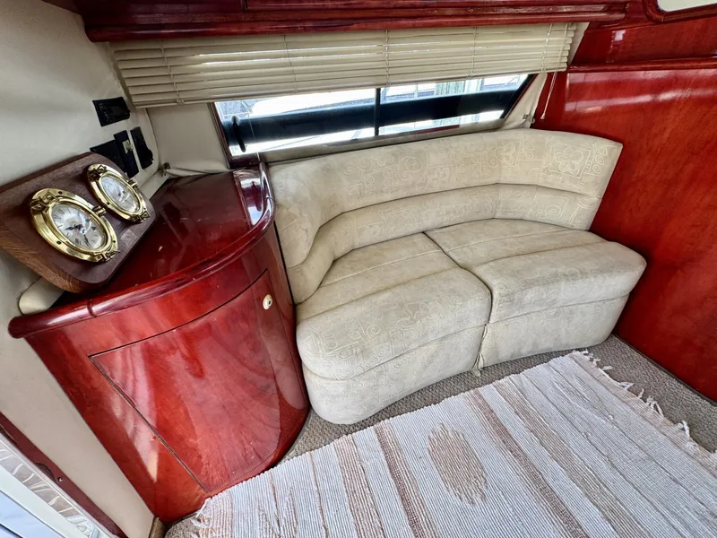 Slide: The Image of Birchwood Challenger 450 Flybridge 1999 - 6564911