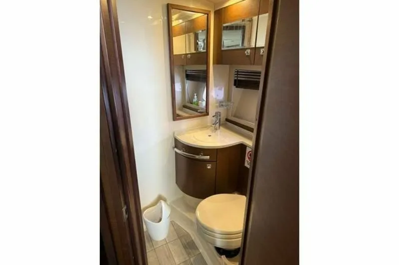 Slide: The Image of Sea Ray 450 Sundancer 2012 - 6520145