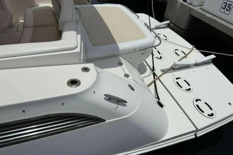 Slide: The Image of Sea Ray 450 Sundancer 2012 - 6520152