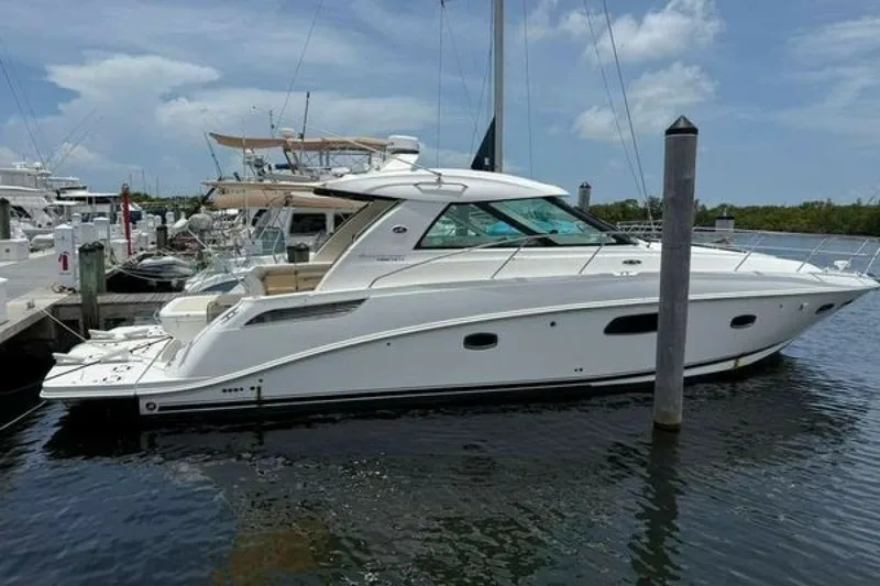 The Image of Sea Ray 450 Sundancer 2012 - undefined