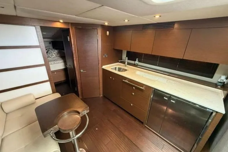 Slide: The Image of Sea Ray 450 Sundancer 2012 - 6520147
