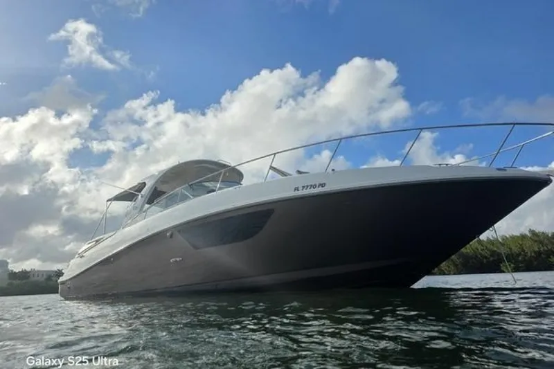 Slide: The Image of Sea Ray 370 Sundancer 2010 - 6520210