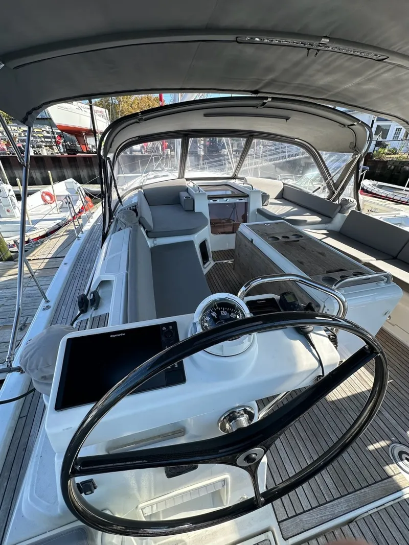 Slide: The Image of Jeanneau 51 2018 - 6520234