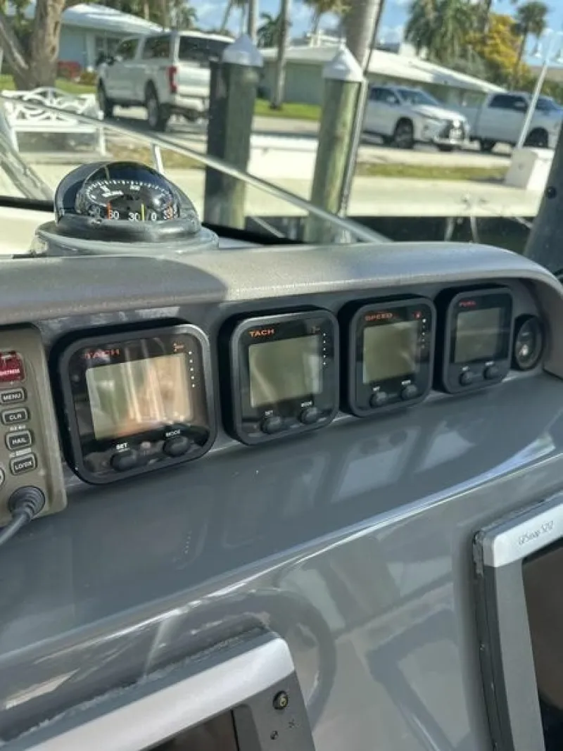 Slide: The Image of Pursuit OS 315 Offshore 2008 - 6520393