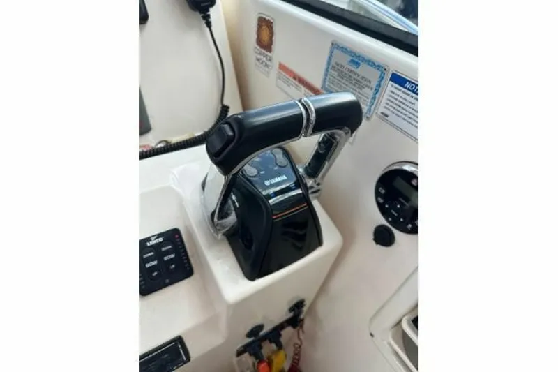 Slide: The Image of Pursuit OS 335 Offshore 2008 - 6520451