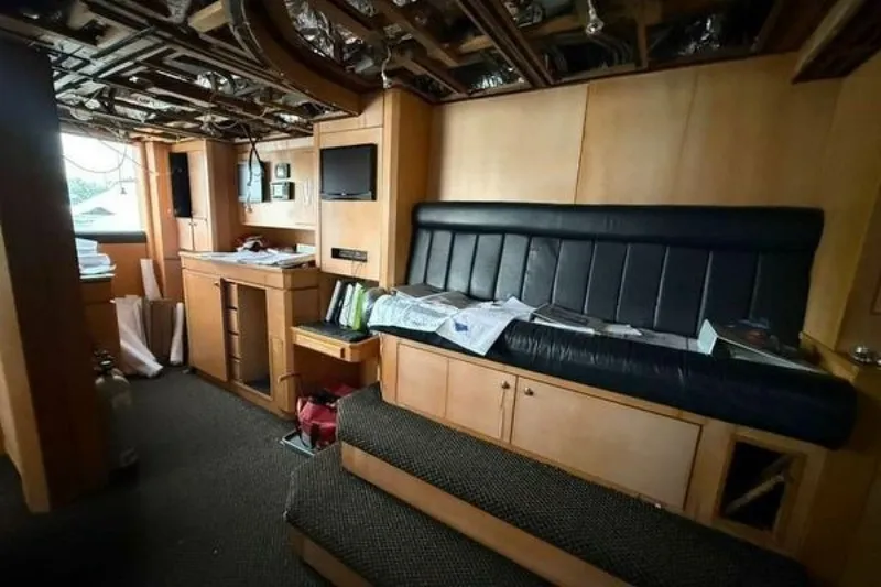 Slide: The Image of Sterling Yachts 155 Motor Yacht 1985 - 6520910