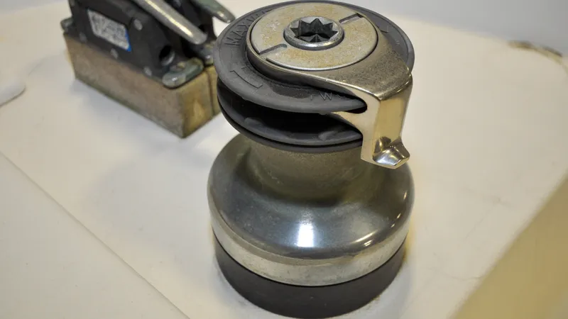 Slide: The Image of 1984 Bristol 41.1 | Petrel Winch, metallic finish, close-up view on a white surface. - 6523058